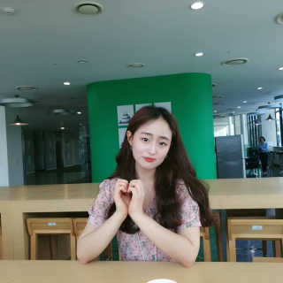 [블랙루즈] 에어 핏 벨벳 틴트4 1+1 — 5점을 준 리뷰어가 2019년 7월 올린 사용 사진