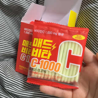 매드비타C 1000 — 5점을 준 리뷰어가 2019년 4월 올린 사용 사진
