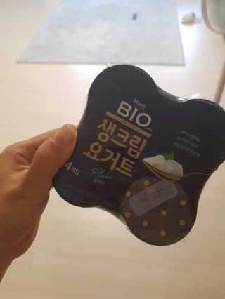 [매일 바이오] 생크림요거트 플레인 12개 + 유자 12개 — 4점을 준 리뷰어가 2019년 6월 올린 사용 사진