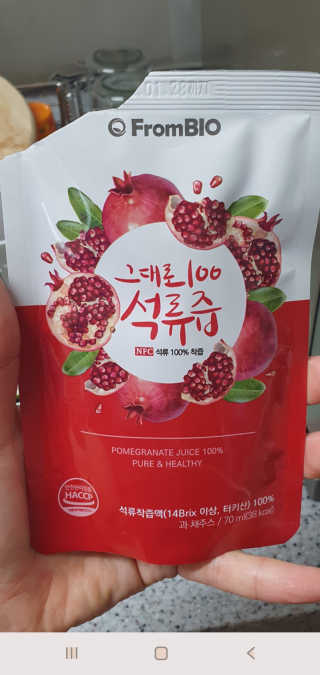 프롬바이오 오직 석류만 [그대로100 석류즙] 하루 1포로 건강하게 — 5점을 준 리뷰어가 2020년 3월 올린 사용 사진