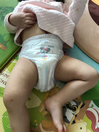 보솜이 베이비케어 팬티형 기저귀 — 3.5점을 준 리뷰어가 2019년 2월 올린 사용 사진