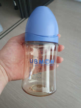 유비맘 PPSU 젖병 노꼭지_200ml_컬러 랜덤 발송 — 4점을 준 리뷰어가 2020년 1월 올린 사용 사진