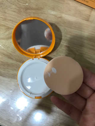 아토팜 톡톡 페이셜 선팩트 SPF43 PA+++ — 5점을 준 리뷰어가 2017년 3월 올린 사용 사진
