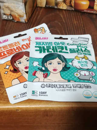 미스사사 체지방아웃카테킨플러스,장트롤러프로바이오틱스 — 4점을 준 리뷰어가 2019년 7월 올린 사용 사진
