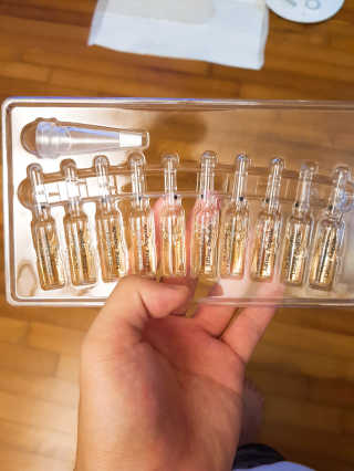 크리앙홀딩스 닥터 락슈미라 4D 리프팅 앰플 — 5점을 준 리뷰어가 2019년 7월 올린 사용 사진