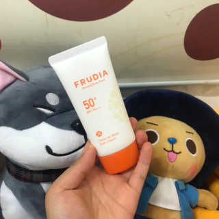 [후르디아] 혼합자차 선 에센스+톤업 선크림 2종 — 5점을 준 리뷰어가 2019년 6월 올린 사용 사진