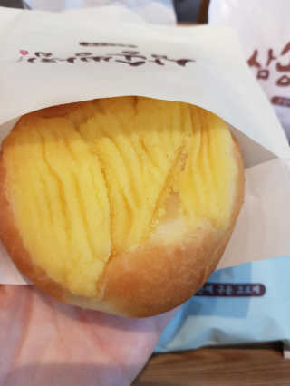삼송빵집 부천점 [삼송빵집 부천역사점]삼송빵집 특별세트 — 5점을 준 리뷰어가 2019년 9월 올린 사용 사진