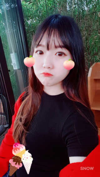 23years old 하이알톡스 쁘띠마스크(5장) — 3점을 준 리뷰어가 2017년 6월 올린 사용 사진