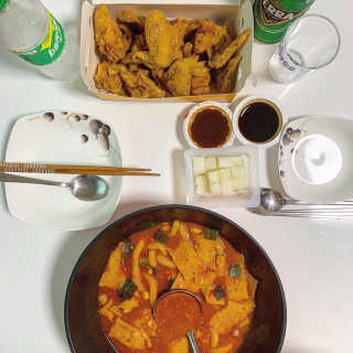 [치킨마루]-  빠사칸윙봉현미 + 콜라 500ml — 5점을 준 리뷰어가 2019년 7월 올린 사용 사진