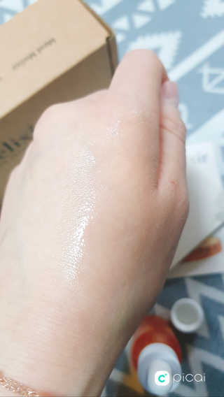 비건화장품 멜릭서 내 피부를 위한 비건케어, 멜릭서 비타민세럼 — 5점을 준 리뷰어가 2019년 3월 올린 사용 사진