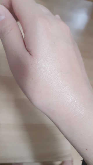 아크웰 아쿠아 클리니티 수분크림 — 5점을 준 리뷰어가 2018년 10월 올린 사용 사진
