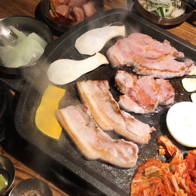 [안암고깃집] 삼겹살1+목살1 리뷰 사진
