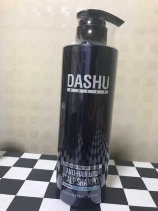 다슈코리아 다슈 데일리 한방 두피 골드 샴푸 500ml — 4.5점을 준 리뷰어가 2018년 12월 올린 사용 사진