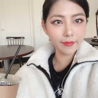 스케덤 펩타이드 리프팅밴드 — 4점을 준 리뷰어가 2019년 3월 올린 사용 사진