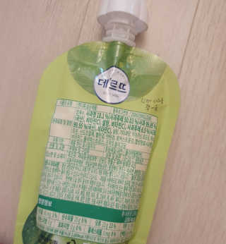 데르뜨 떠먹는 과일 3종, 짜먹는 과일 2종 총 10개 체험 — 5점을 준 리뷰어가 2020년 3월 올린 사용 사진