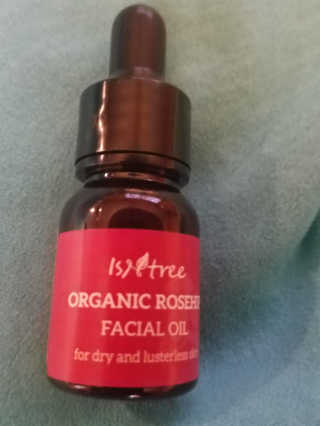 이즈앤트리 유기농 로션 FACIALOIL — 5점을 준 리뷰어가 2017년 12월 올린 사용 사진