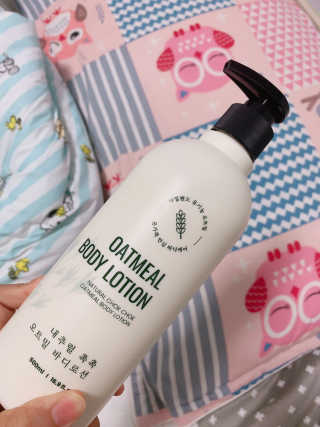 (주)에네스티 내추럴 촉촉  오트밀 바디로션 500ml — 4.5점을 준 리뷰어가 2019년 10월 올린 사용 사진