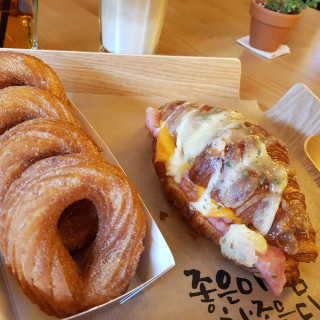 좋은아침페스츄리 좋은 아침 페스츄리 12,000원 이용권 — 5점을 준 리뷰어가 2018년 11월 올린 사용 사진