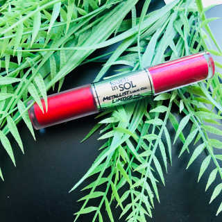 터치인솔 로맨틱에디션 메탈리스트 립스틱 — 1.67점을 준 리뷰어가 2018년 9월 올린 사용 사진
