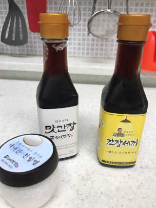 곰소어간장 전유성이 추천하는 대한민국 최초 계란밥 전용소스 — 3.5점을 준 리뷰어가 2019년 6월 올린 사용 사진