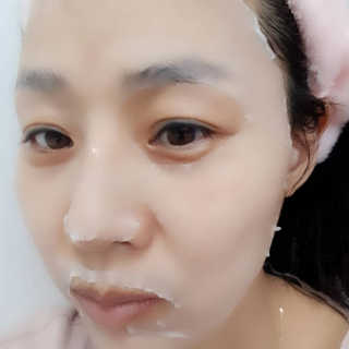미팩토리 수분 만땅 마스크팩 5매 — 4.33점을 준 리뷰어가 2018년 2월 올린 사용 사진