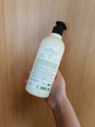 (주)에네스티 내추럴 촉촉  오트밀 바디로션 500ml — 5점을 준 리뷰어가 2020년 3월 올린 사용 사진