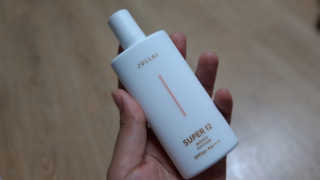 쥴라이Jullai 슈퍼 12 바운스 선 플루이드 SPF50+ PA++++ — 4점을 준 리뷰어가 2019년 7월 올린 사용 사진