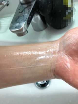 어파티 더마실드 바디워시 코튼블러썸 300ml — 4.67점을 준 리뷰어가 2018년 5월 올린 사용 사진