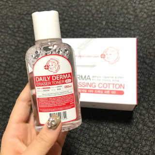 나이팅게일 광채토너130ml+더마 드레싱 코튼 100 SET — 4.83점을 준 리뷰어가 2018년 5월 올린 사용 사진