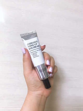 보나쥬르 래디언스 톤업 아이크림 30ml — 4.67점을 준 리뷰어가 2018년 8월 올린 사용 사진