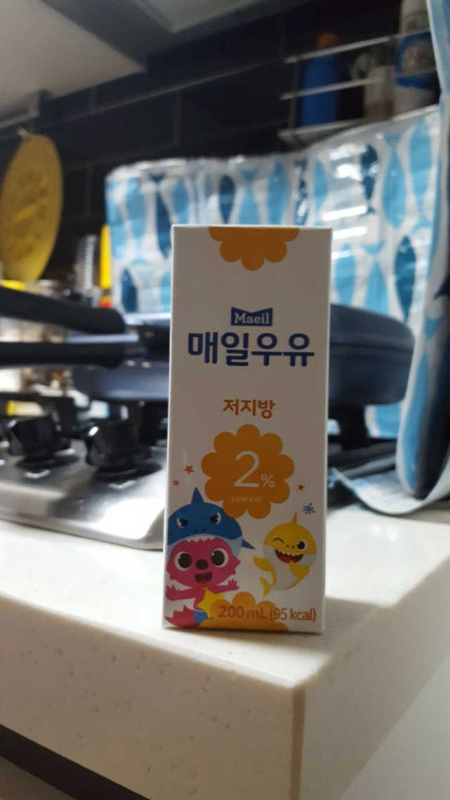 매일우유 저지방 2프로 멸균 핑크퐁 에디션 6입 리뷰 사진