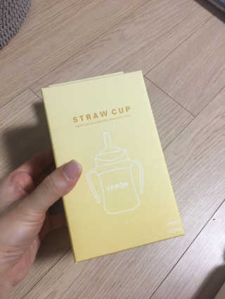 유비맘 샘방지 PPSU 빨대컵_컬러 랜덤 발송 — 5점을 준 리뷰어가 2020년 3월 올린 사용 사진
