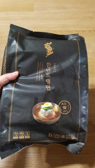 한반도키친 집에서 먹는 정통 평양냉면, 한반도랭면 — 5점을 준 리뷰어가 2019년 7월 올린 사용 사진