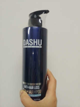 다슈코리아 다슈 데일리 단백질 한방 두피 골드 샴푸 500ml — 5점을 준 리뷰어가 2018년 11월 올린 사용 사진