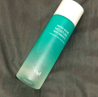 오지아이 워터 밤 모이스처 스킨 에센스 180ml — 3점을 준 리뷰어가 2020년 1월 올린 사용 사진