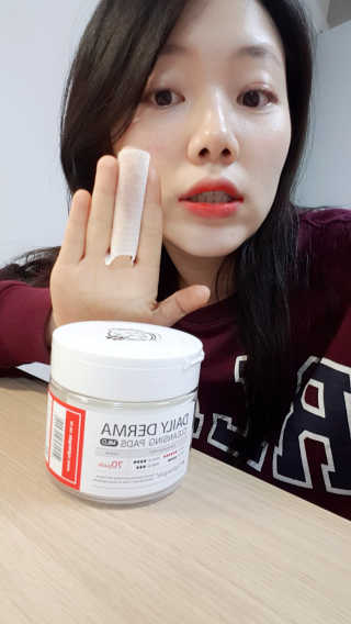 나이팅게일 데일리 더마 클렌징패드 마일드 — 3점을 준 리뷰어가 2017년 3월 올린 사용 사진