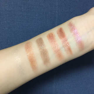 터치인솔 섀도우 팔레트와 젤아이라이너 펄덕후 세트 — 5점을 준 리뷰어가 2018년 8월 올린 사용 사진