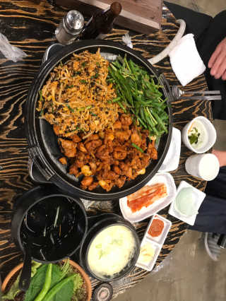 고향원조숯불닭갈비 [고향산천원조숯불닭갈비] 뼈없는 숯불닭갈비 2인세트 — 5점을 준 리뷰어가 2018년 10월 올린 사용 사진