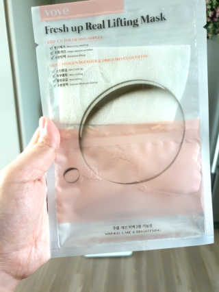 보예 프레쉬 업 리얼 리프팅 마스크 10매 — 5점을 준 리뷰어가 2019년 5월 올린 사용 사진