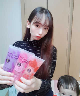 샤카트 페이스앤바디 필링젤 3종 세트 — 5점을 준 리뷰어가 2018년 10월 올린 사용 사진