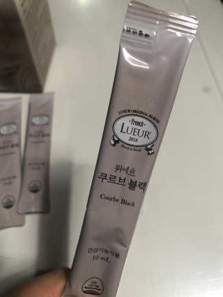 [하우투잇] 뤼에르 쿠르브 블랙 10ml x 30포 총 300ml — 4점을 준 리뷰어가 2020년 3월 올린 사용 사진
