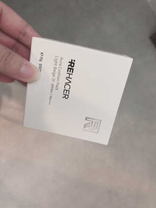 리하셀 아우라 쿠션 팩트 21호,23호 SPF50+ PA++++ — 3.5점을 준 리뷰어가 2019년 10월 올린 사용 사진
