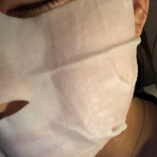 23years old 코쿤 윌로우 실키 마스크 — 5점을 준 리뷰어가 2018년 5월 올린 사용 사진