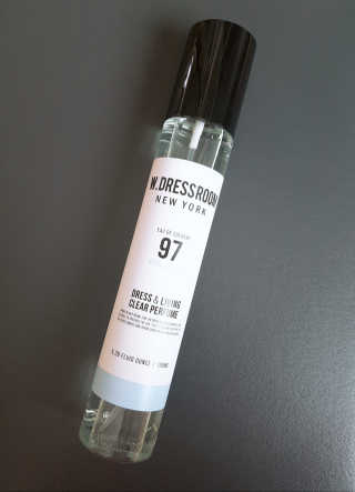 더블유드레스룸 드레스퍼퓸 150ml — 4.83점을 준 리뷰어가 2018년 11월 올린 사용 사진