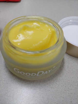 GoodDay Skincare GoodDay 강황 크림 — 4점을 준 리뷰어가 2019년 5월 올린 사용 사진