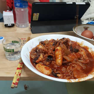 지옥쭈꾸미 — 5점을 준 리뷰어가 2018년 6월 올린 사용 사진