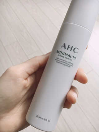 AHC 에이 에이치 씨 미니멀 10 워터리 에센스 — 5점을 준 리뷰어가 2018년 12월 올린 사용 사진