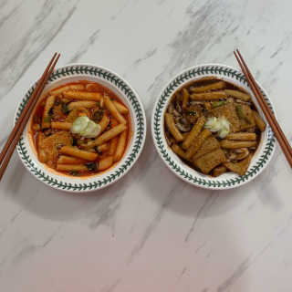 잠실맛집,홍코너떡볶이가우리집에[옛날맛,짜장맛옵션] — 3점을 준 리뷰어가 2019년 12월 올린 사용 사진