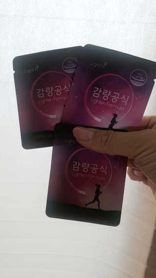 [감량공식] 다이어트 건강기능식품 — 4점을 준 리뷰어가 2019년 12월 올린 사용 사진