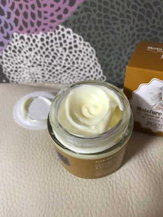 지고트 마유 모이스처 크림 70ml — 4점을 준 리뷰어가 2019년 3월 올린 사용 사진